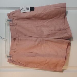 Violets & Rose's linen blend shorts